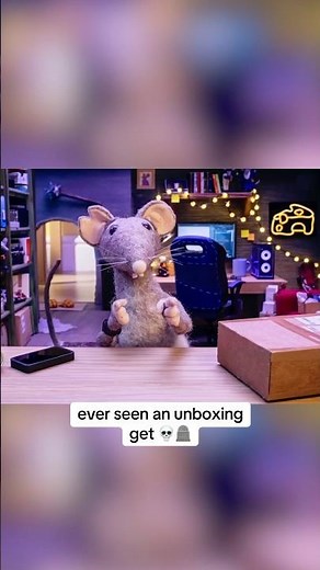 Influencer Mouse Meets Fate in Tomcat Ad #shorts