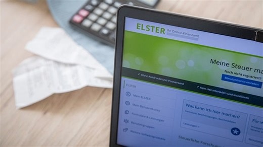 Daniel Beinhorn, Sachbearbeiter im Thüringer Finanzministerium, erklärt einfach.Elster