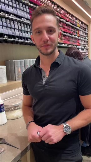 Wella Color Mixing Pro Tip for Mess-Free Application