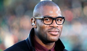 Watch: Ugo Monye casually kicks Sexton-esque drop goal...during pundit duties - Extra.ie