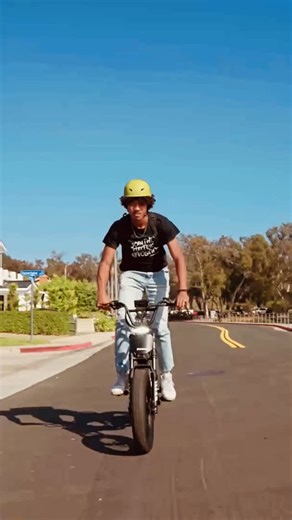 Meet the new R1. Same streets. New energy. #cardinrazzabikes #cardinrazza | Cardin Razza