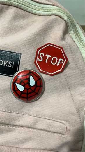 ♡ on Instagram: "Diy bag badge for can , follow for more such ideas ❤️✨(spiderman, spidey badge, bag, school bag, diy badge, spiderman fan art, spiderman badge, peter parker , craft, coke can, can diy, ideas, can art, trending, pinterest)#trending #diy #pinterest #spiderman #diycrafts"