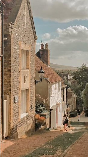 5 of the best small town day trips from London 🤍 pretty historic English towns #uktravel #travel