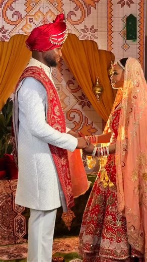 Africa's Top Wedding Website on Instagram: "This gorgeous bride brought her love for Bollywood movies to her pre-wedding shoot 😍 Bride: @olatundeayomide Groom: @macanions Couple’s stylist: @stylingbyazeez_xx Makeup: @pearlbeautye Content creator: @thee.lens_guyy Groom’s safari suit: @ladelmen Turban: @oni_gele Planner: @alan_events02 Decor: @henna_girl.ng Accessories sourced by: @stylingbyazeez_xx Groom’s shoes: @nineteenthshoes Photography: @michaelbolajiphotography @_fitstudios_ Videography: 