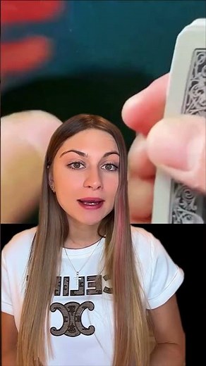 Раскрываю секрет фокуса с картами #обзор #обзоры #приколы #прикол #совет #советы #юмор #мем #фокус