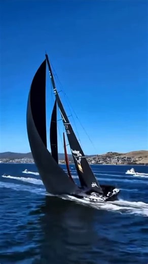Comanche Takes Line Honours 🚀🏁 Congratulations to Comanche and her crew on securing Line Honours in the 80th edition of the Rolex Sydney Hobart Yacht Race. 🇦🇺🏆 Skippered by RORC member Matt Allen, the supermaxi delivered a commanding performance on the 628-nautical-mile course from Sydney to Hobart, adding another standout result to Comanche’s remarkable offshore racing record. Our congratulations to Matt Allen and all involved, and best wishes to the remaining competitors as the race conti
