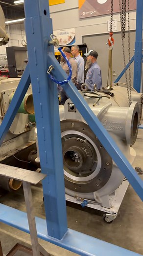Carrier 19-Series Non-MagBear Centrifugal Compressor Repair Day 1 | SouthWest Specialized Service Training