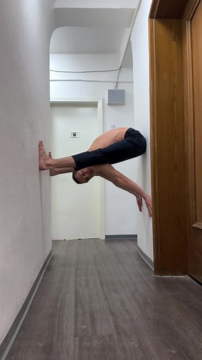 Can’t wait to have an offer from marvel studio 🔥💪 #marvel #marvelcomics #marvelspiderman #spiderman #contortion #yoga #handstand #stretching #flexibility #handstand #training #motivation #йога #растяжка #гибкость #тренировкидома #ногазаголовой #йогаонлайн #мотивация #legbehindhead #split #backbend #frontbend