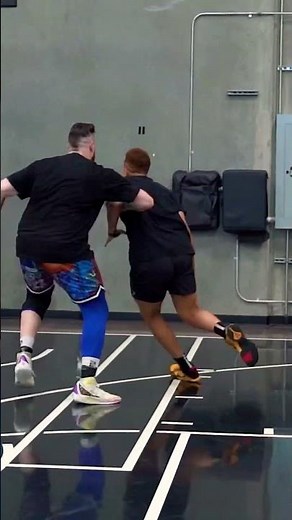 Who y’all got? Faze Clan’s Smooth and Swagg or Me And Flightreacts? #crswht #faze #flightreacts