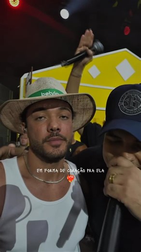 Sucessos Músicais ® on Instagram: "Música não, uma canção! ❤️‍🔥😮‍💨 . . @vitorfernandescantor @tarcisiodoacordeon @wesleysafadao @iguinhoelulinha @iguinho_marquees @lulinhamarquees @natanzinholimaoficial @carlinhos . . . . . . #explore #meme #nordeste #explorer #forro #natanzinholima #anaozinholima #fidopato #carlinhos #carlinhosmaia #ws #live #liverocawsnorancho"