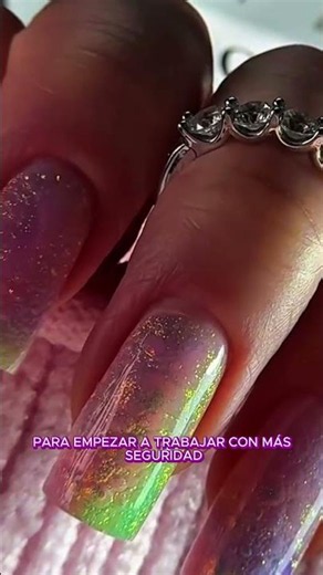 Aprender uñas es mucho más fácil cuando sigues un método paso a paso.