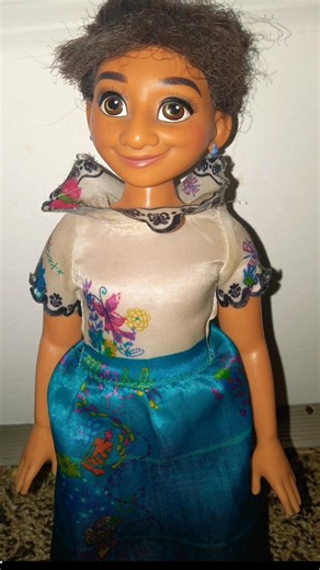 Encanto Mirabel Large Low Ponytail & Curtain Bangs