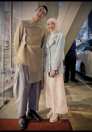 Flirting Tips and Humorous Insights ✨