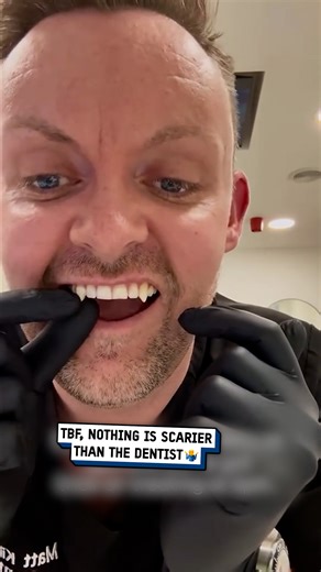 My dentist gave himself vampire fangs 🦷😱 #vampire #dentist #teeth | UNILAD Tech