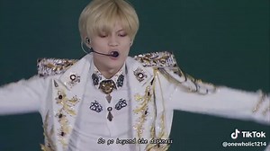 SHINee's Epic Choreography with Taemin in Tokyo Dome