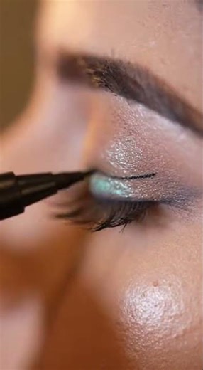 #makeup Screen Maker