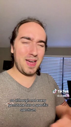 Gemologist's Guide to Spectroscopes | Discover the Science of Gemstones