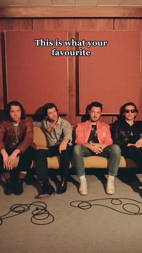 I love them all actually #arcticmonkeys #arcticmonkeyssong #alexturner #matthelders #jamiecook #nickomalley #wpsiatwin #fwn #humbug #sias #am #tbhc #thecar #fyp #greenscreen #whatyourfavoritesaysaboutyou