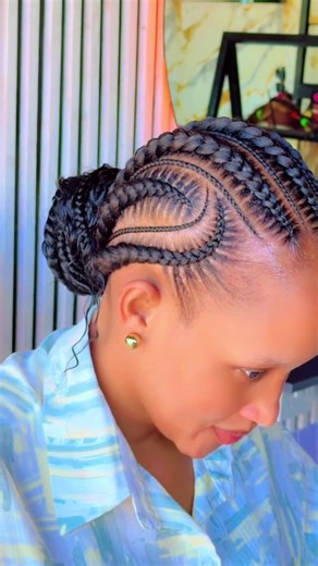 Straight Back Stitch Braids Tutorial by Mariamilkaug