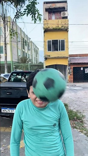 Toma tua bola verde 🤣