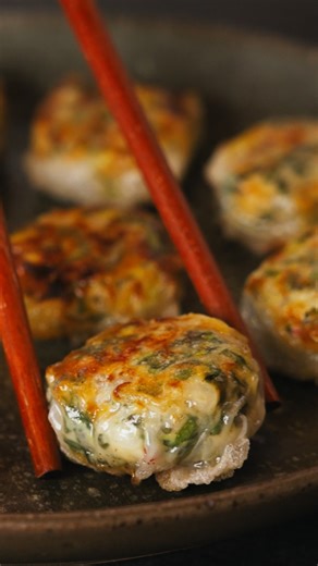 Made with store-bought wrappers, these Thai-inspired dumplings are the easiest you’ll ever make. https://nyti.ms/4qDEBfc | NYT Cooking