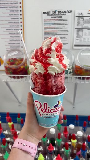 Come try our local favorite!! Strawberry Shortcake Cake🍰❤️ #pelicanssnoballs #fyp #viral #makeasnowballwithus