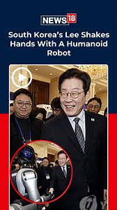 South Korea’s Lee shares a handshake with a humanoid robot during a visit in Shanghai. Take a look! #SouthKorea #Lee #HumanoidRobot #AI #Robotics #FutureTech #ArtificialIntelligence | News18