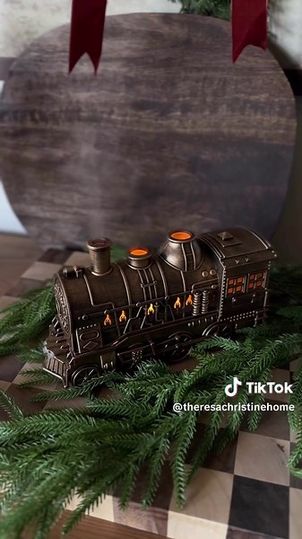 Literally the cutest thing l've ever seen on Amazon. It already sold out once. Link can be found in my bio 🫶🏻