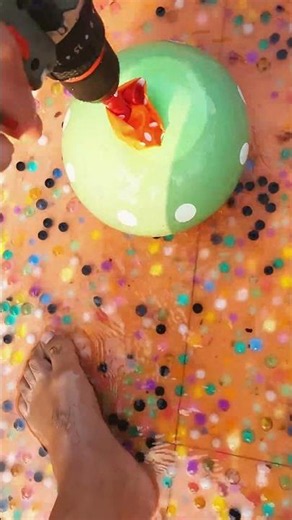 Spinning Water Balloons BOOM! 🎈💥