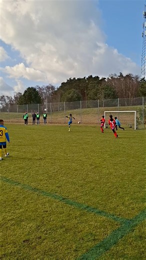 Football Match Missed Corner | Zayn #football #soccer #soccershorts #soccertraining #footballshorts