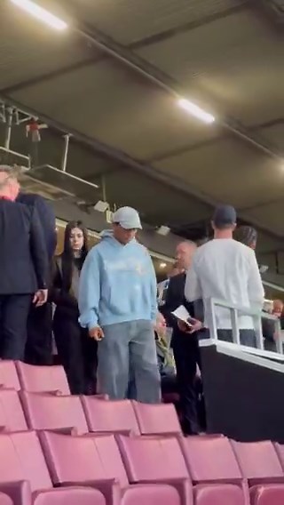 Diego Leon🇵🇾 presente hoy en 🏟️Old Trafford, observo Man. United U21🔴 2 - Real Madrid U21🇪🇦 4, Manchester United U21🔴 quedo eliminado de la #PLInternationalCup. #MUFC