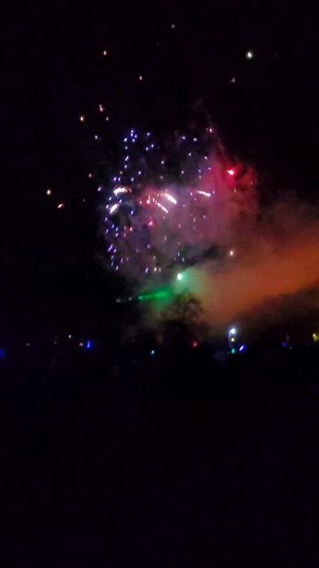 4.1K views · 272 reactions | Lighting up the night with my little ones! ✨ Bonfire night fun and making memories.殺‍‍‍"#bonefireworks #familytime | Nimi Sinto | Facebook