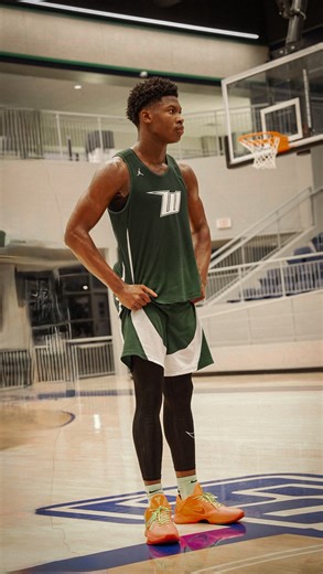 FAB44TV🎥❌📸 on Instagram: "Arkansas commit JaShawn “JJ” Andrews looks healthy, focused, and ready to make another statement this season. Two-time Peach Jam champ. 2025 Peach Jam MVP. Gatorade Arkansas Player of the Year. 📍Little Rock Christian Academy 🎥 Before The Tip — streaming soon on FAB44TV #BeforeTheTip #FAB44TV #ArkansasHoops #WPS #CultureBuiltDifferent"