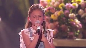 Ansley Burns Music’s southern charm and stellar vocals just blew the roof off of this house! 🏠 | WDSU News