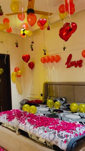 birthday room decoration ideas normal,birthday decoration at room,birthday room decoration ideas