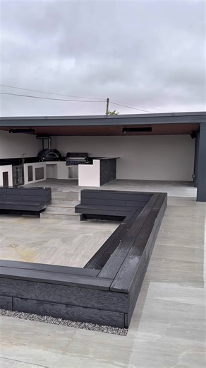 Ultimate Outdoor Kitchen Design for Entertaining