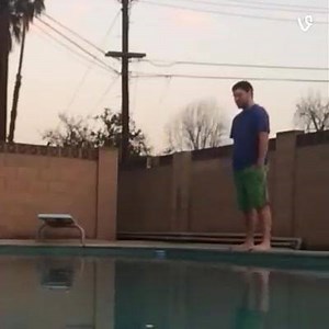 202K views · 2.7K reactions | Fall up by NICK COLLETTI vine.co/v/OIKxqTATUUQ | Vine | Facebook