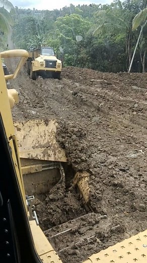 3.1K views · 64 reactions | Cat dozers and ADT WORKING. #heavyequipmentoperator #viewers #followers #likers | OKS TV | Facebook