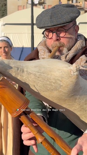 Italian Folk Music dei Re Magi | Bagpipes in Cori, Italy
