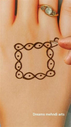 Easy and simple 1mint trick mehndi design|#mehndi back hand mehndi design #dreamsmehndiarts