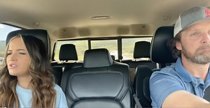 Dad Fights Back Tears as Daughter Sings in the Car on the Way to Graduation - Video