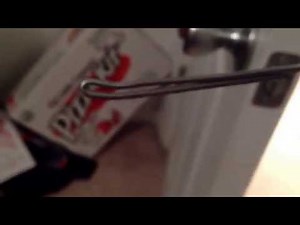 How to pick a door lock with paperclip