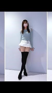 【外出】買ったばかりの超ミニスカで撮影してたら人に見られちゃった【パンチラ、よそきわちゅーぶ】