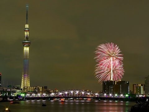 隅田川花火大会 汐入公園 東京スカイツリー ライトアップ Tokyo Olympics 2020 Sumida River fireworks 開始30分でどしゃ降り 雨