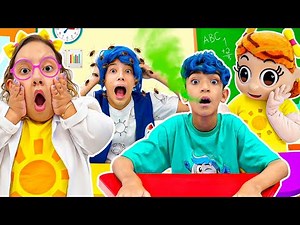 Maria Clara brinca com boneca MC Divertida e outras histórias na Escola