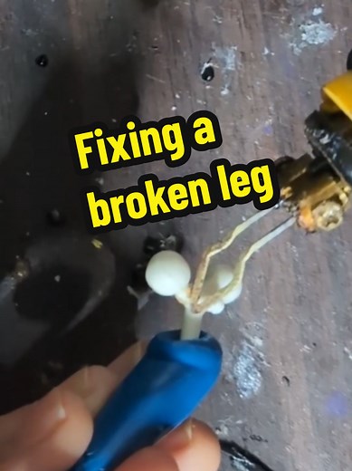 Fixing a Broken Action Figure Leg: Step-by-Step Guide