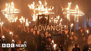Lewes Bonfire: Crowds line streets as processions begin