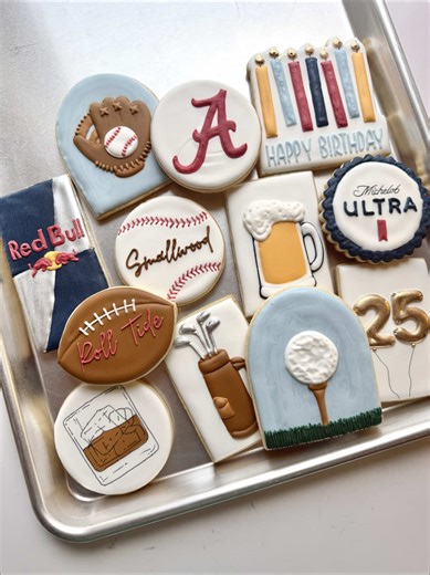 Realizing I never posted the latest favorite things set I did 😅 #cookiedecorating #royalicingcookies #decoratedsugarcookies #favoritethings