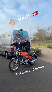 SOLD!! This beautiful Honda CB500T is sold to Achim in Danmark. I wish you much pleasure with this Honda. www.vintagemotorcycles.nl Hoog Vaartje 9, 5712BZ Someren-Eind The Netherlands. 2e showroom: KAEVE Industrielaan 11, 5405AA Uden The Netherlands E-mail: wiljan@vintagemotorcycles.nl Tel./whatsapp 31 850 183 185 Instagram: vintagemotorcycles.nl Facebook: vintagemotorcycles.nl TikTok: vintagemotorcycles.nl LinkedIN: vintagemotorcycles.nl YouTube: https://www.youtube.com/@vintage-motorcycles #ho