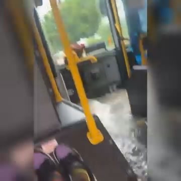 Footage from a #MetroBus that Flooded due to the #Heavy Rainfall in the #StLouis/#MetroEast area earlier!! 😳 | VOP News STL
